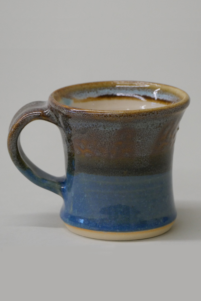 <p style="font-size: 16px; line-height: 150%;"><strong style="font-size: 16px; line-height: 150%;">Stoneware Mug</strong></p>