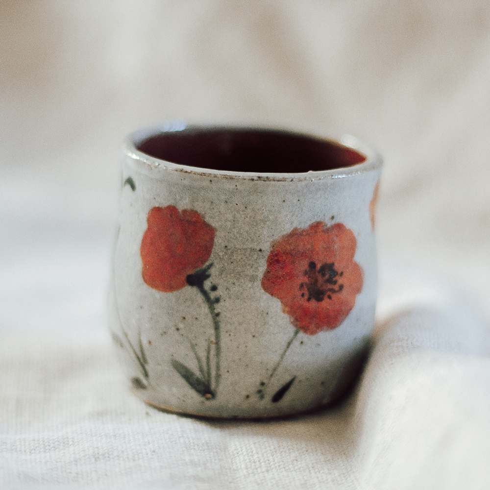 <p style="font-size: 16px; line-height: 150%;"><strong>Tiny Poppy Espresso Yunomi&emsp;</strong><br />
4 oz.<br>
<strong>$40</strong></p>
